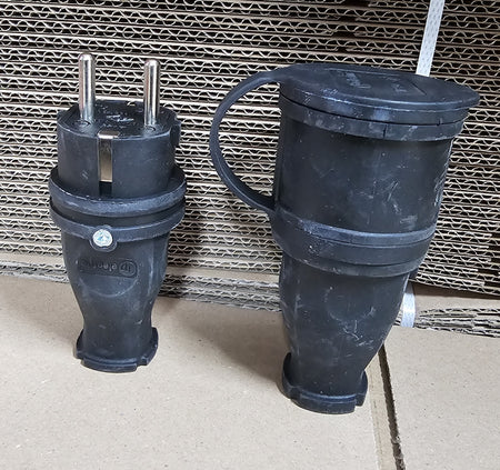 TP ELECTRIC Schutzkontakt Stecker / Kupplung Vollgummi IP44 230V
