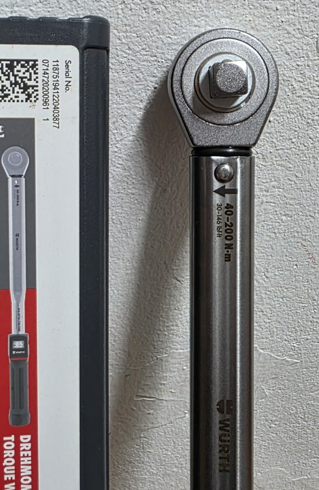 WÜRTH Drehmomentschlüssel 1/2 Zoll mit Durchsteckknarre (40-200Nm)