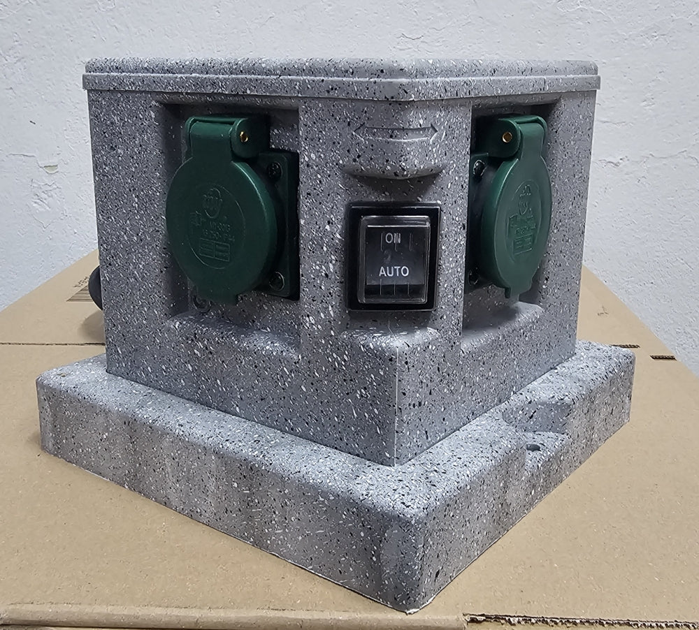 Außensteckdose in Steinoptik (4-fach) IP44 [zum auswählen]  / (Art) Würfel (4 Steckdosen)