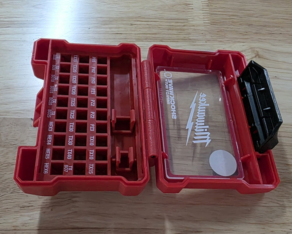 MILWAUKEE Leerbox für Bits (unbestückt, inkl. Gürtelclip)