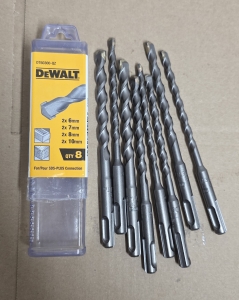 DEWALT-Hammerbohrer-Set-SDS-plus-8-teilig--610-mm-DT60300-QZ