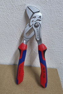 KNIPEX-Zangenschlssel-mit-aufgerauten-Backen-verchromt-150mm--86-05-150
