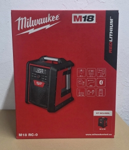 MILWAUKEE-Akku---Netz--Radio-M18-RC-0-mit-Ladefunktion-ohne-Akku