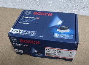 BOSCH-Professional-Akku-Leuchte-GLI-18V-800-800-lm-ohne-Akku-und-Ladegert