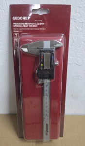 GEDORE-red-Digitaler-Messschieber-153-mm