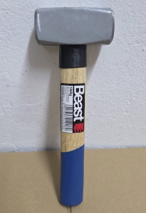 BEAST-Fustel-1000g-mit-Holzstiel