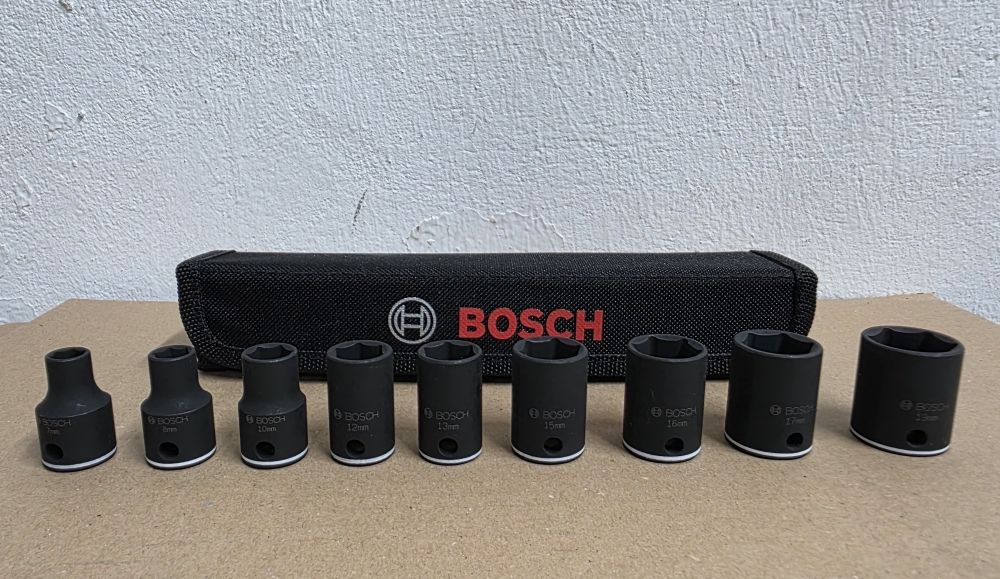 Bild 1 von BOSCH Kraft-Steckschlüsseleinsätze Satz (9-teilig, 3/8" KURZ, 7-19mm x 30mm)