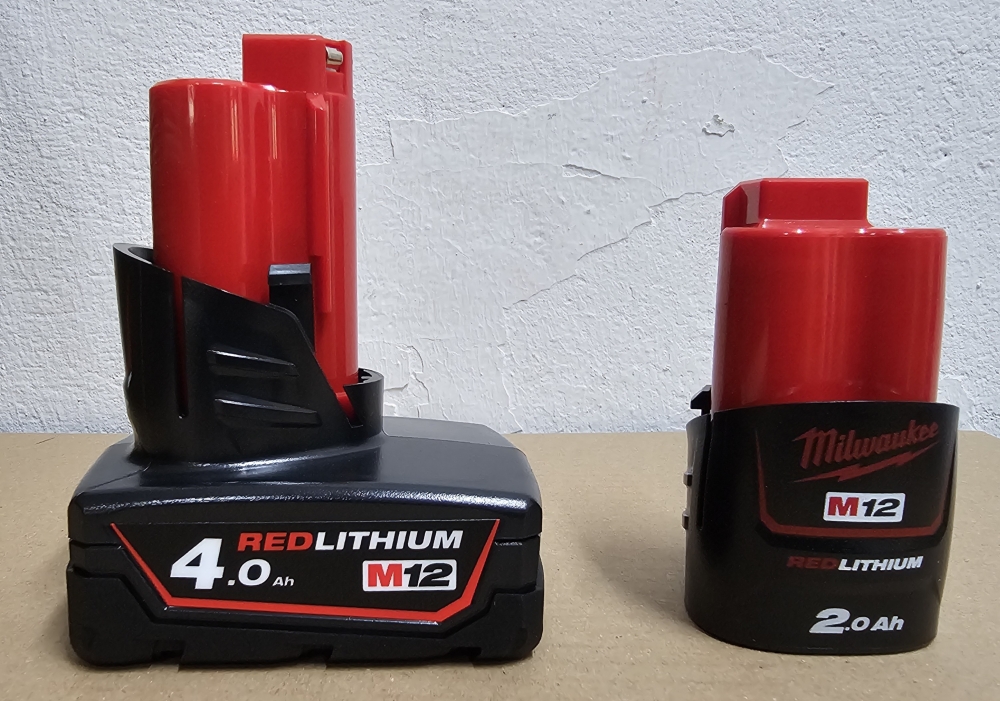 Bild 1 von MILWAUKEE M12 Original-Werkzeugakku (12V) [zum auswählen]  / (Art) 2,0 Ah