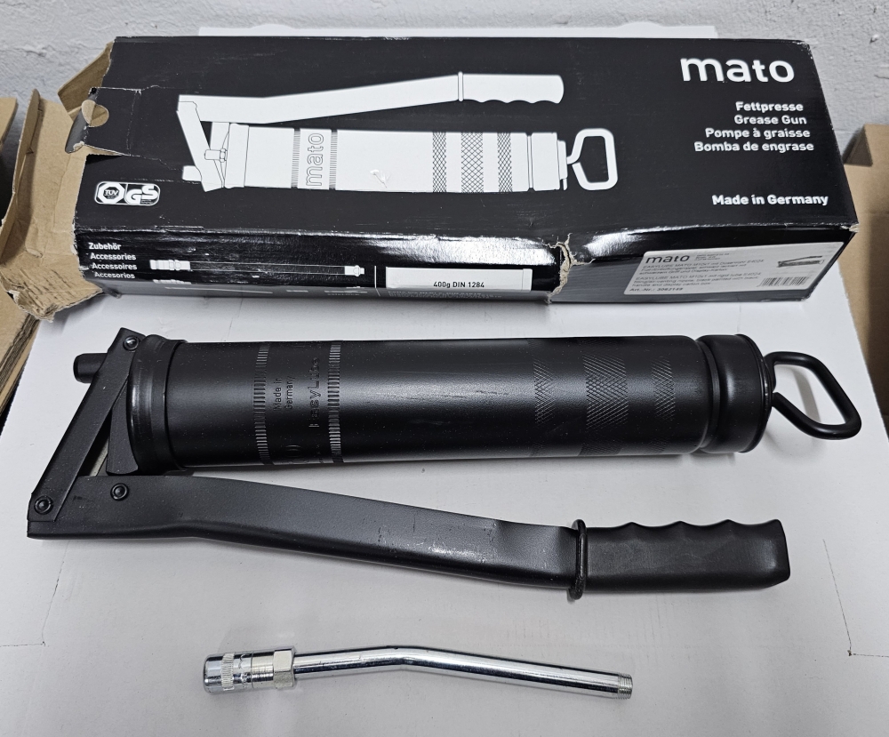 Bild 1 von MATO Handhebel Fettpresse 'Easylube M10x1' mit Metall-Düsenrohr 