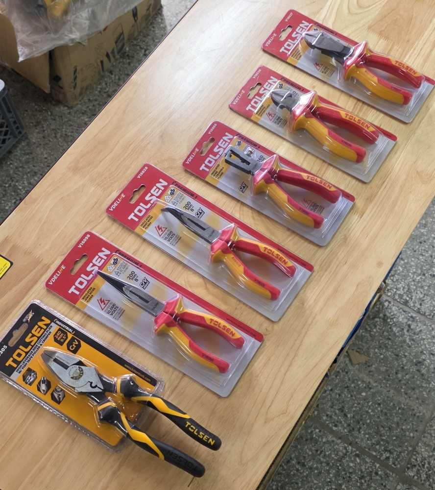 Bild 1 von AKTION Tolsen VDE Zangen [zum auswählen]  / (Art) VDE Spitzzange gerade 200mm