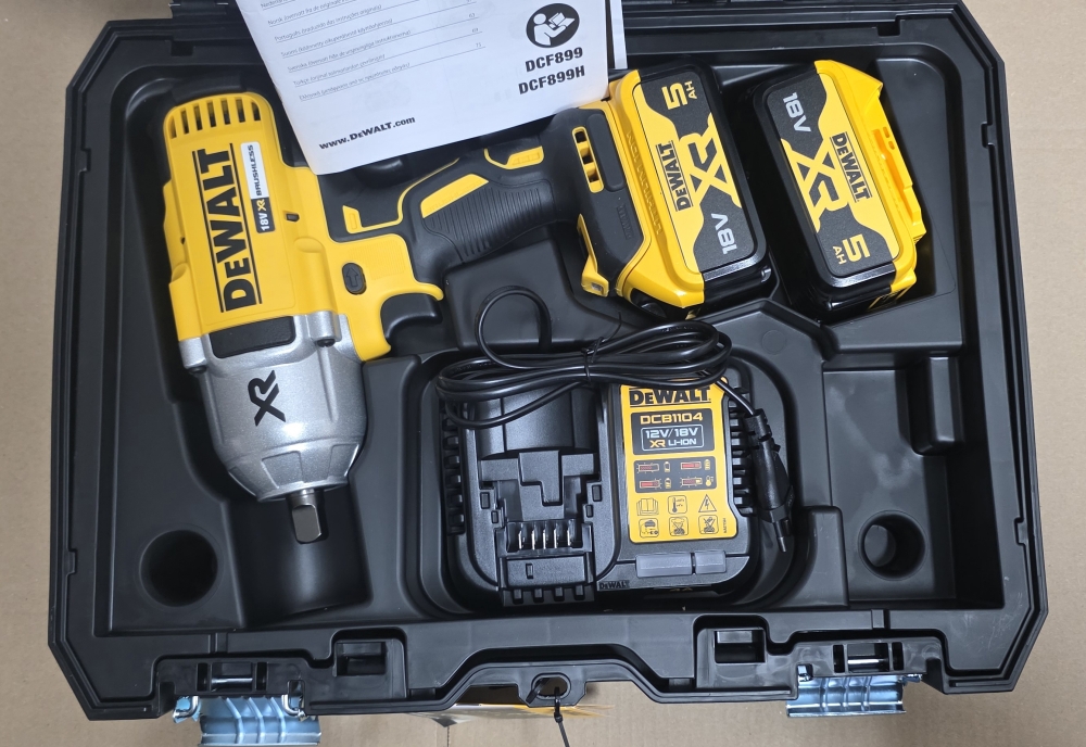 Bild 1 von DEWALT 18V Akku-Schlagschrauber 'DCF899P2-QW' (1/2