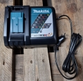 MAKITA 18V Ladegerät für LXT Schiebeakkus DC18RC