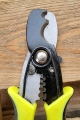 Bild 3 von BEAST Kabelschneider / Abisolierzange (200mm)
