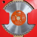 KWB Multi-Kreissägeblatt (Ø 300 x 30 mm, 48 Hartmetall Zähne)